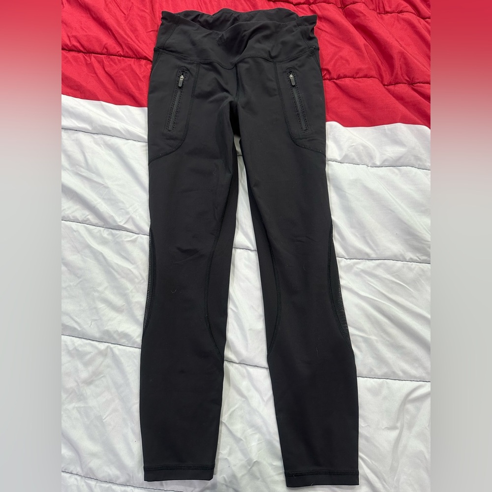 Lululemon Invigorate 7/8 Tight
Black
